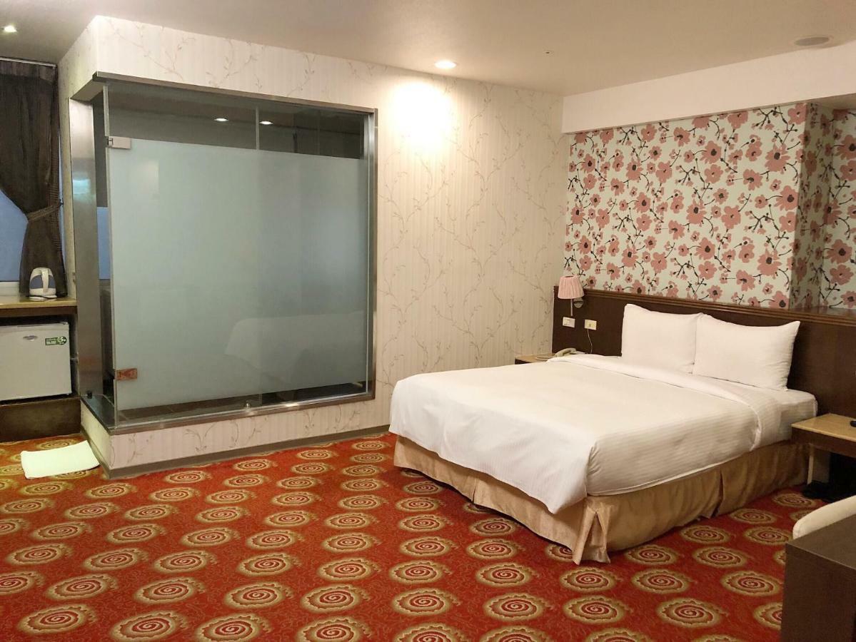 Say Love Hotel Taipei Esterno foto