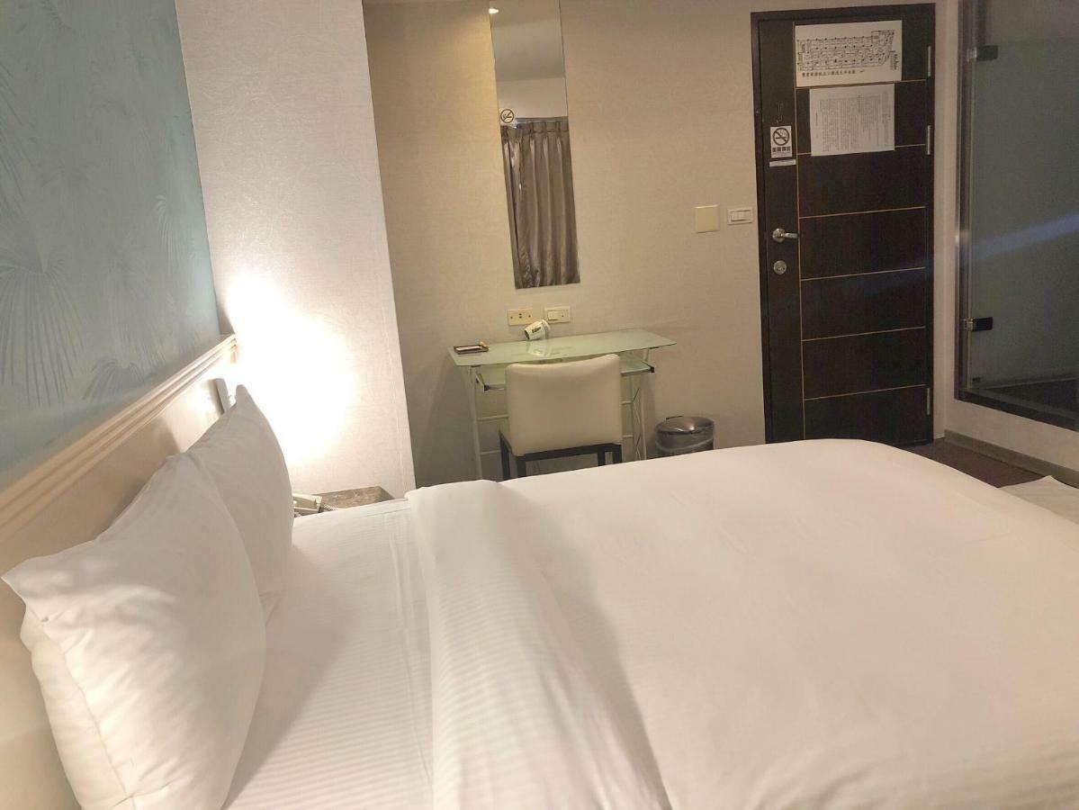 Say Love Hotel Taipei Esterno foto