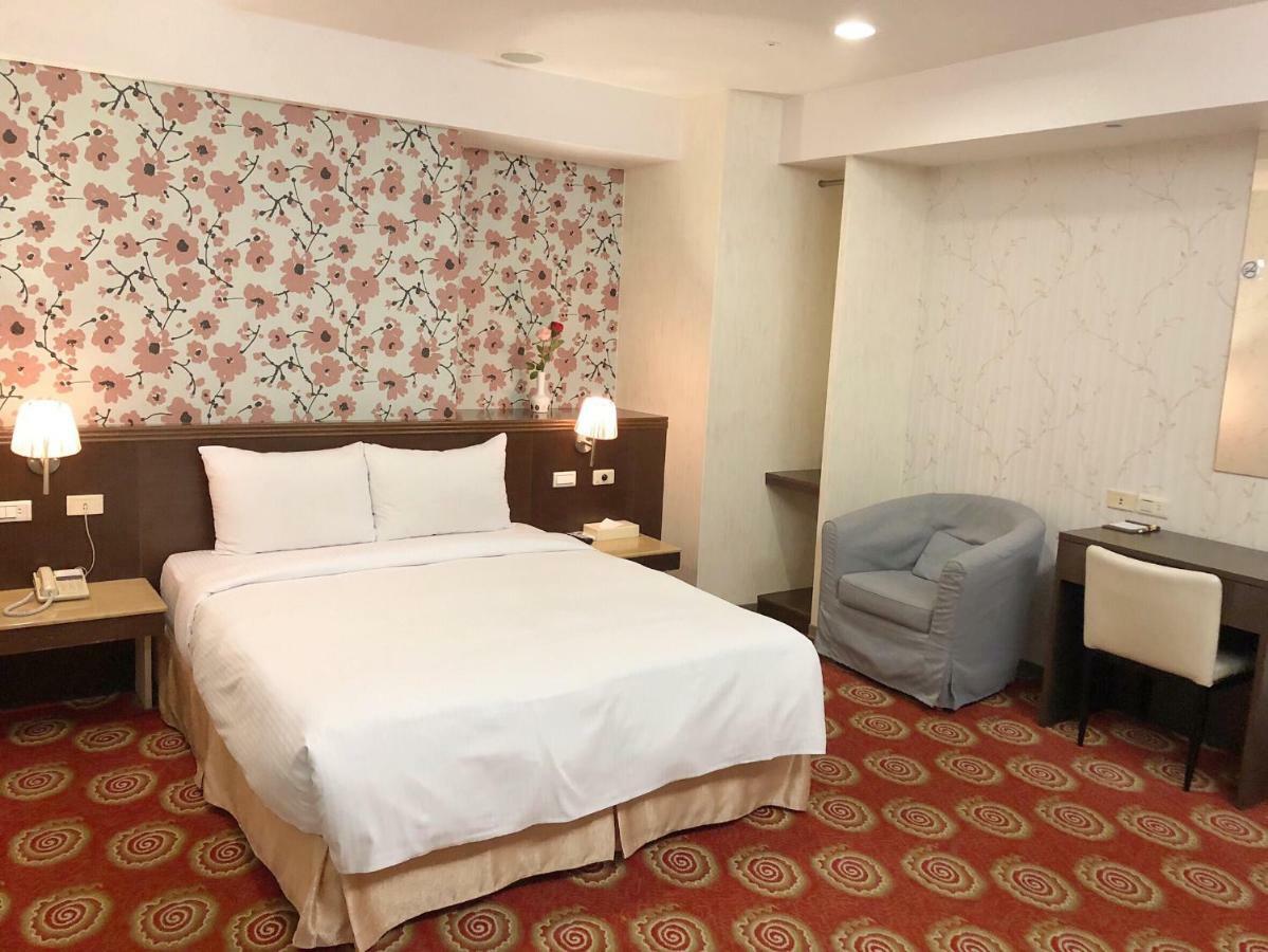 Say Love Hotel Taipei Esterno foto