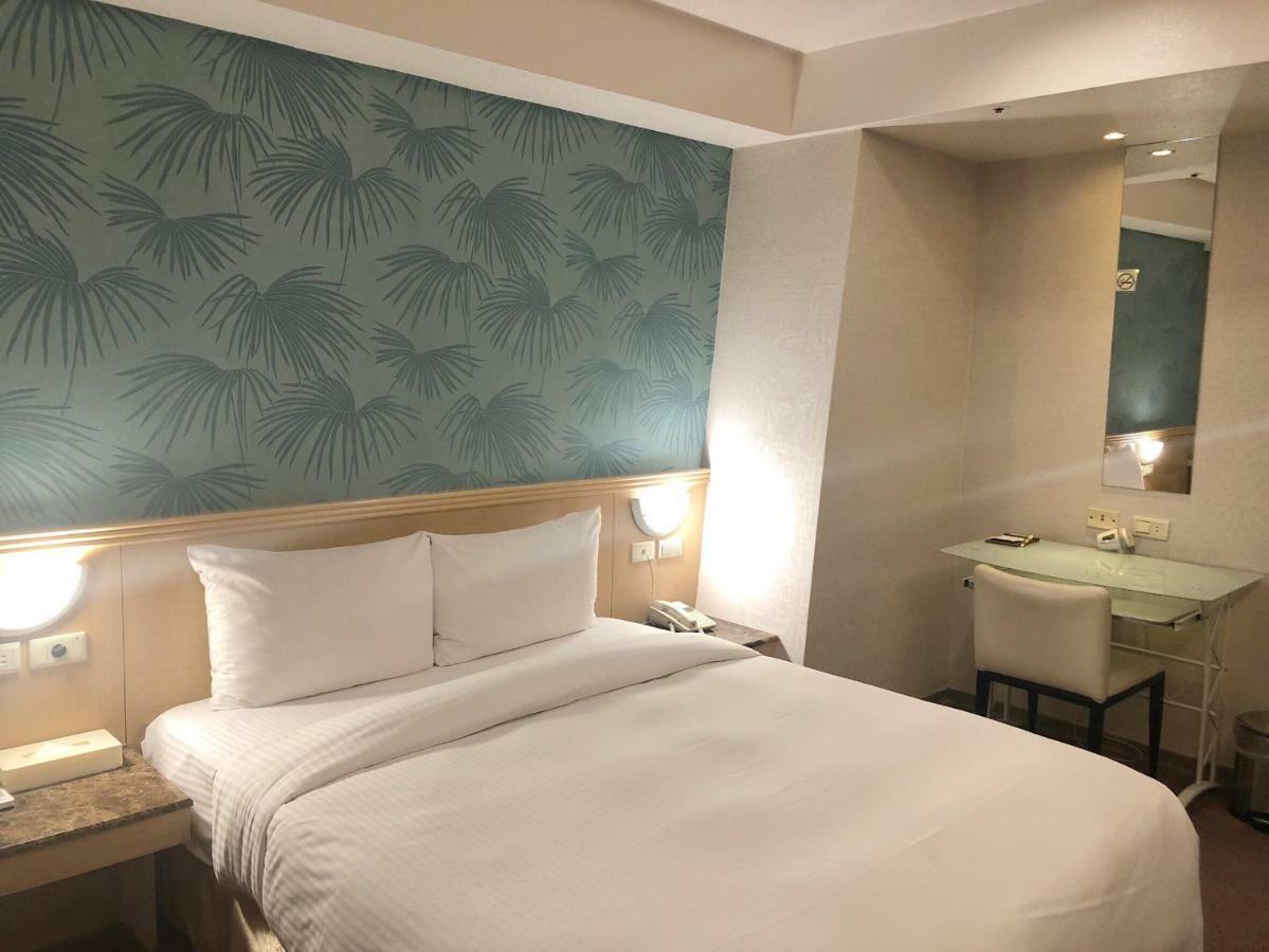 Say Love Hotel Taipei Esterno foto